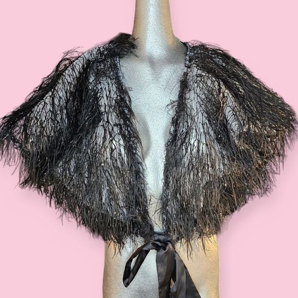 Steve Madden NWT Faux-Feather Black Metallic Shrug - Picture 2 of 9